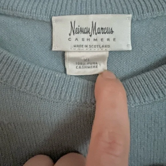 NEIMAN MARCUS Cashmere Collection Balloon Short Sleeve Top — Size XL, Light Blue - Picture 3 of 3